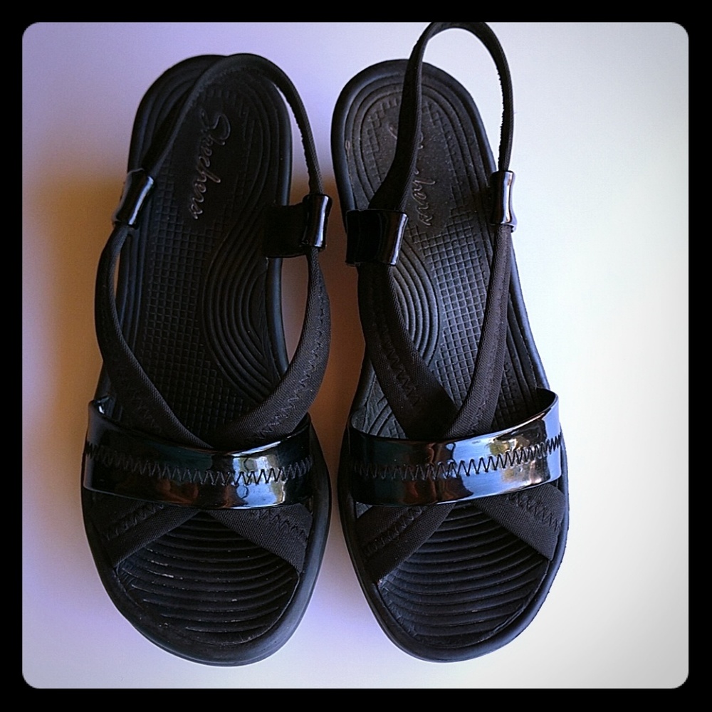 Sketchers Wedge Stretch Sandals